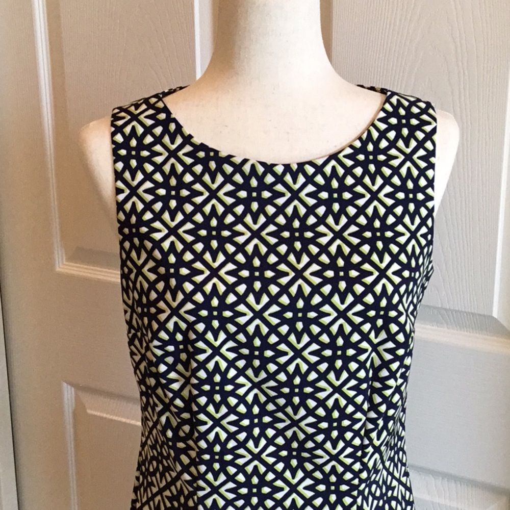 Easy to wear sleeveless dress
